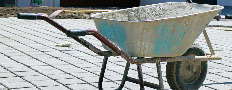 What Are the Benefits of Choosing A Concrete Wheelbarrow on Your Work Site?